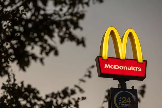 麦当劳的粉丝在其回归前几天说“McRib