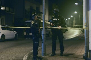 检察官称，波斯尼亚警察局发生的致命袭击是